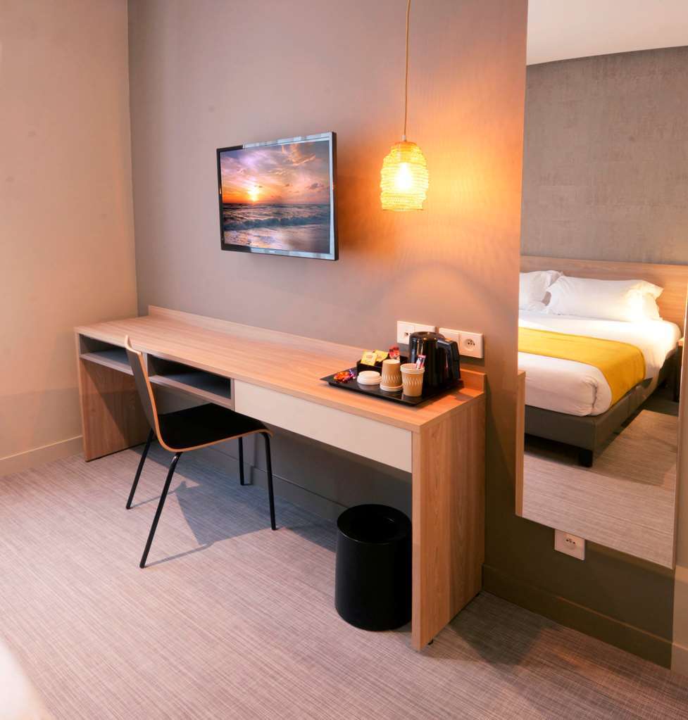 Aparthotel 37 Lodge Courbevoie Paris La Defense Oda fotoğraf
